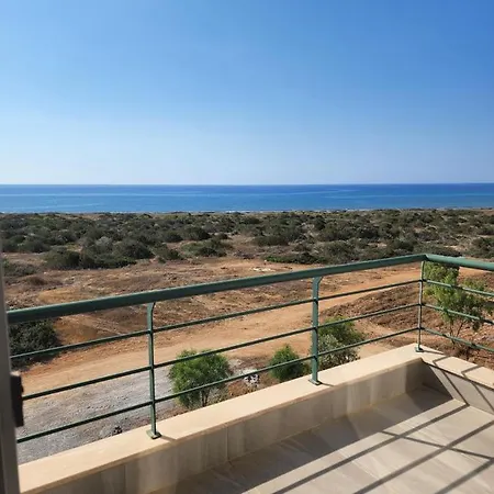 Apartment Flat 150 M To In Yeni Iskele Trikomo